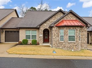 213 Cobblestone Ct, Russellville, AR 72801