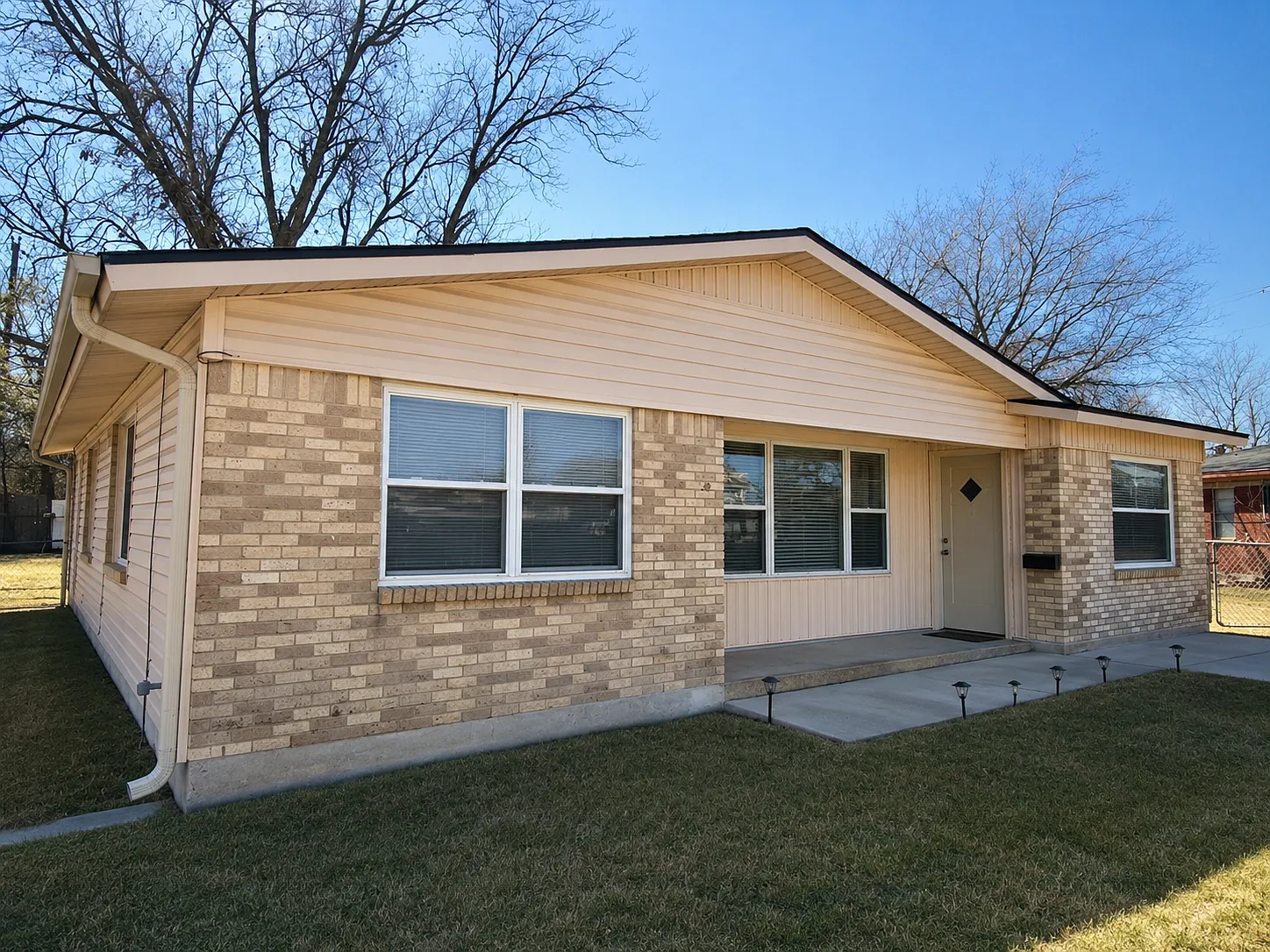 4 bed, 1428 sqft, $1,400 — Photo 2