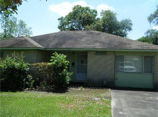4606 W Walnut St, Pearland, TX 77581
