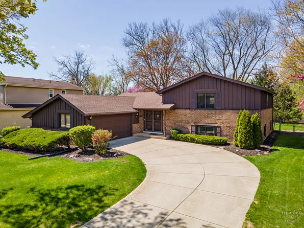 2806 N Dryden Pl, Arlington Heights, IL 60004