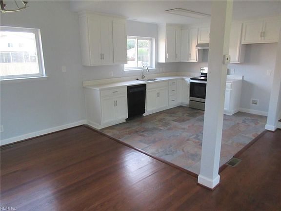 3rd image of 3741 Virginius Dr