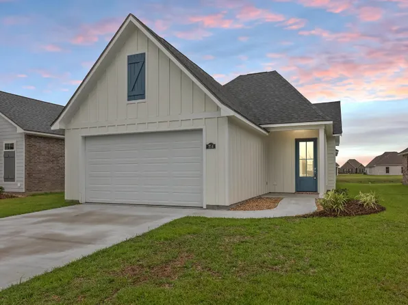 214 Harton Rd, Youngsville, LA 70592