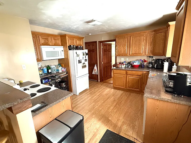 43 South St #B — Photo 4