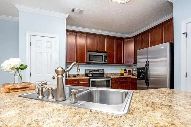 1630 Academy Dr #905 — Photo 3