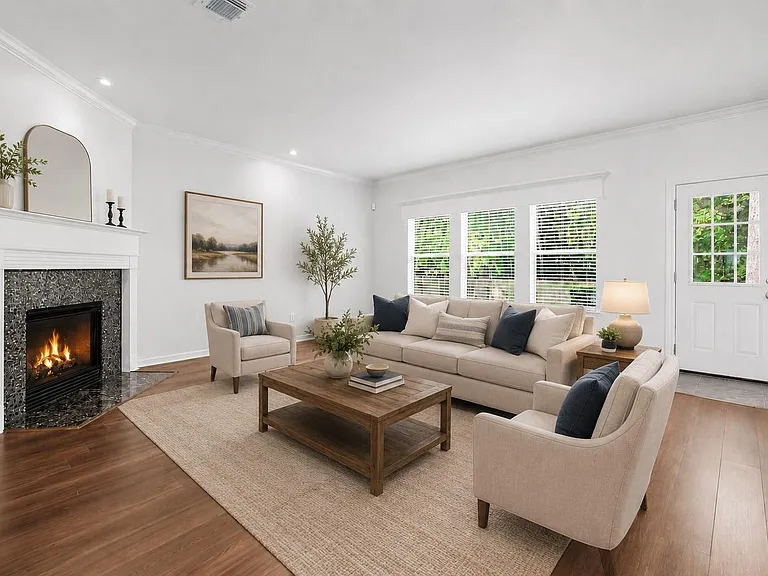 174 E Spindle Tree Cir — Photo 1