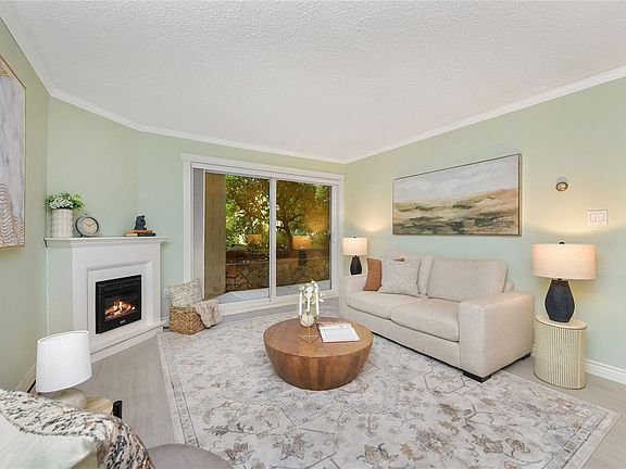3rd image of 1342 Hillside Ave #106