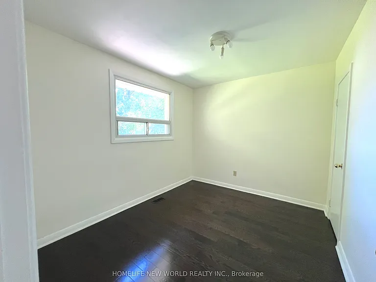 53 Aurora Heights Dr — Photo 7