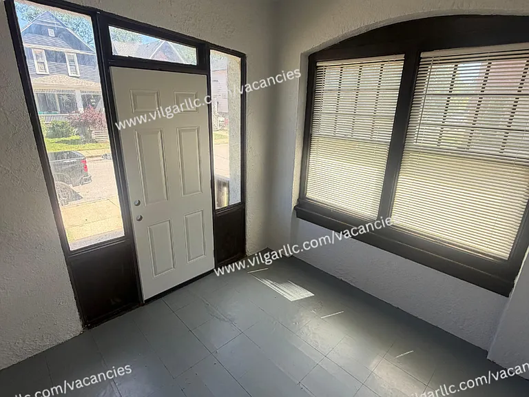 6 Warren St — Photo 19