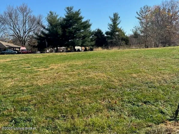 5404 Angus Ct, Louisville, KY 40272