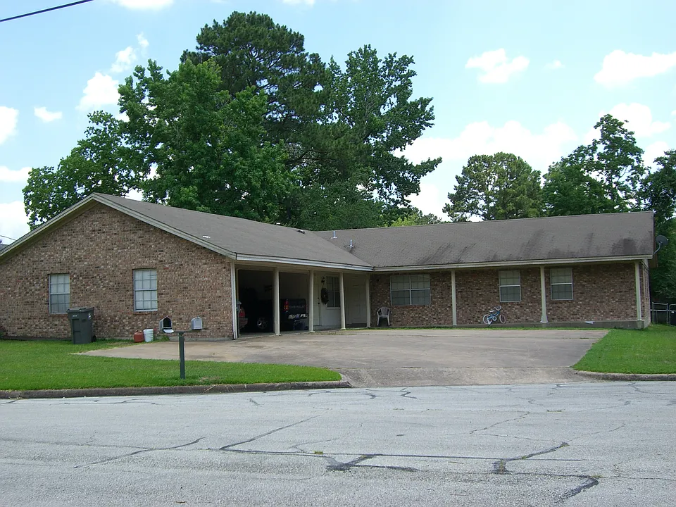112 Gatewood Ln