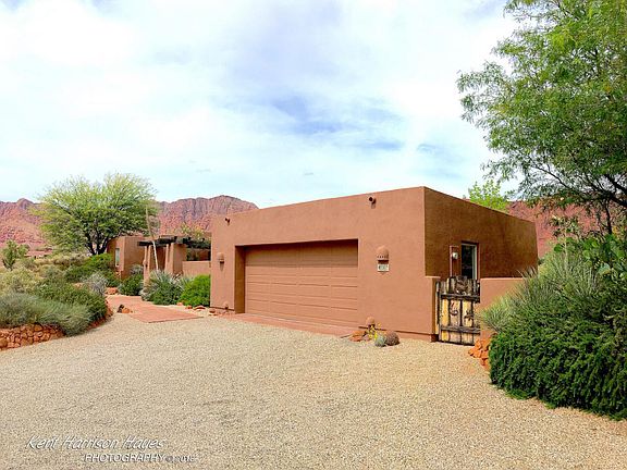 3rd image of 1165 W Coyote Gulch Cir