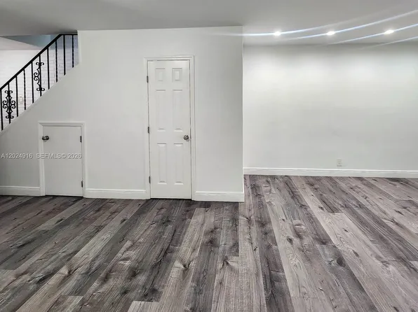 2460 Taylor St APT 1C, Hollywood, FL 33020