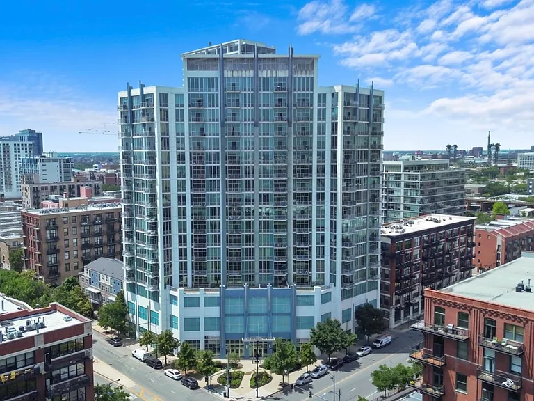 1600 S Indiana Ave #2505 — Photo 9