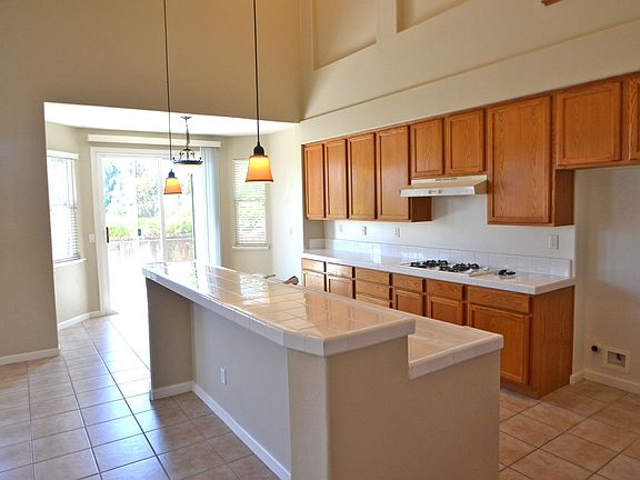 5th image of 5613 Opal Ct