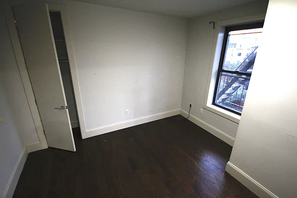 Rented by Nooklyn NYC LLC | media 38