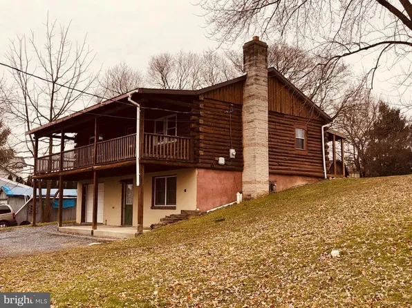 340 W Main St, Newmanstown, PA 17073