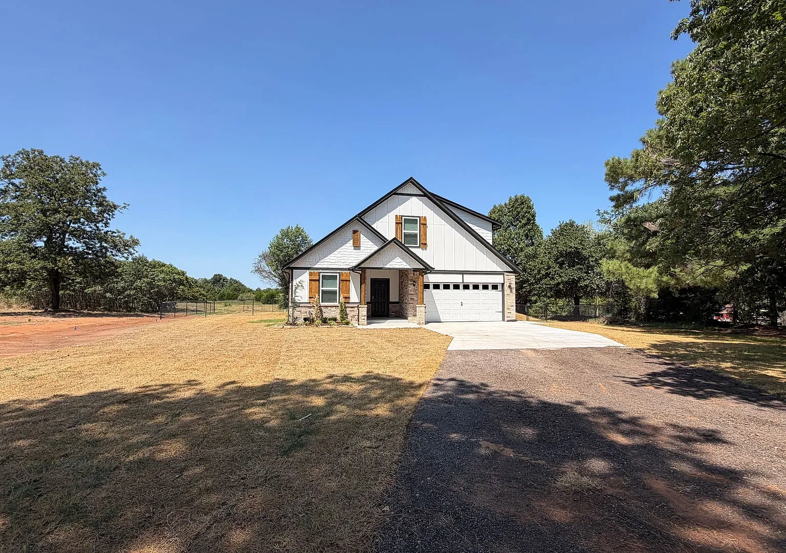 New Construction 4 Bedroom, 3 Bathroom Home on 5 Acres with Storm Shelter! — Photo 1