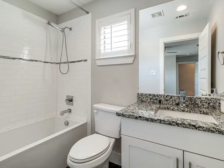 4415 Munger Ave #1A — Photo 17