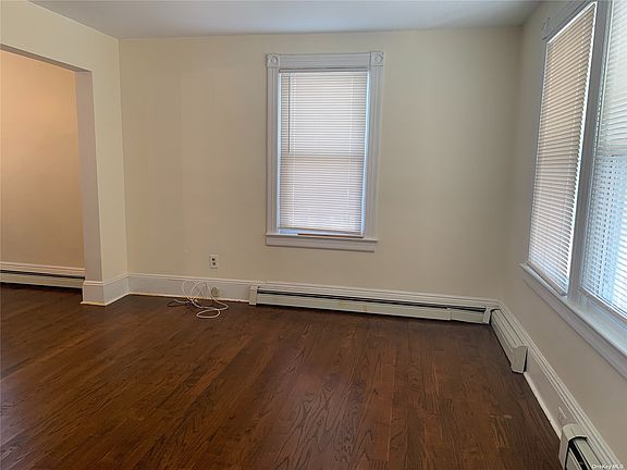 3rd image of 103 Ivy St