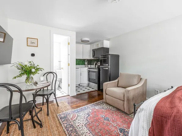 304 W Wilson St #2, Madison, WI 53703