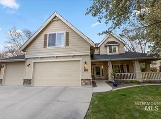 1040 E Pastoral Ct, Eagle, ID 83616