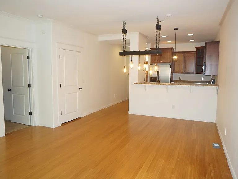 4932 SW Slavin Rd — Photo 3