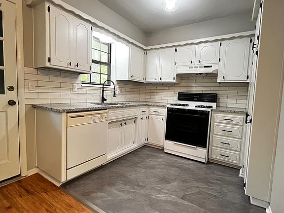 5th image of 5436 Farley Ln