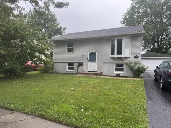 236 E Rose St, Glenwood, IL 60425