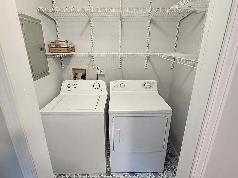 6307 Franklin Dr — Photo 7