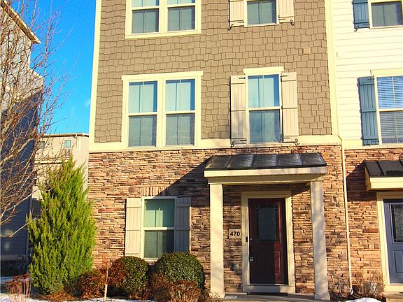 2nd image of 470 Fairmont Dr