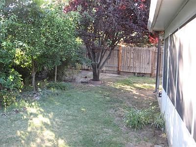 2nd image of 1147 Garaventa Way