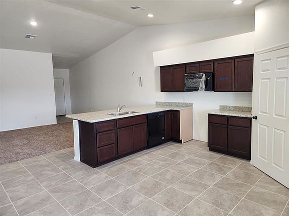 3rd image of 7396 E 36th Pl
