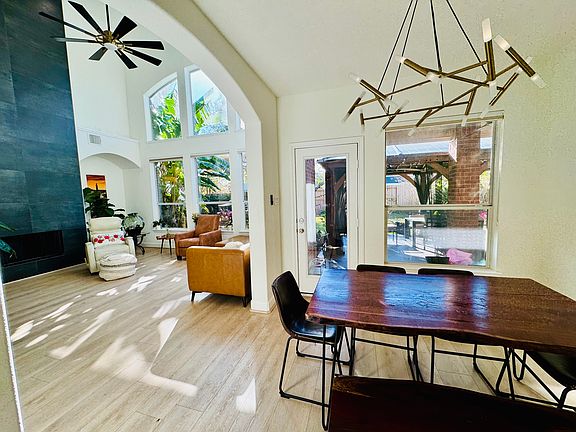 5th image of 4207 Pensacola Oaks Ln