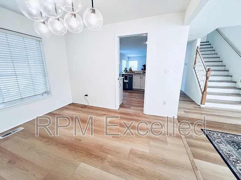 9426 S 242nd St — Photo 6