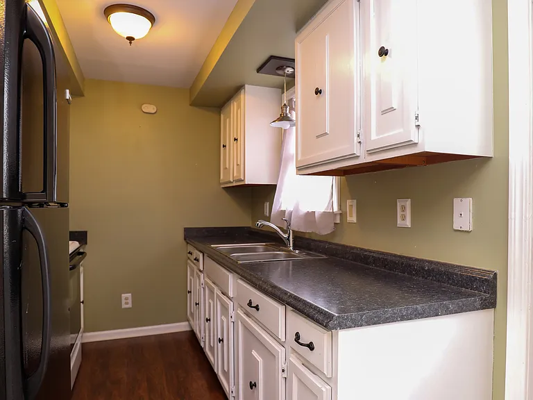 120 Hinsdale St #1 — Photo 6