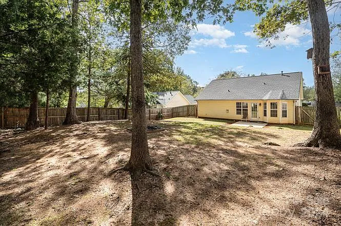 1247 Spring View Ct — Photo 15