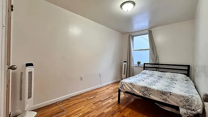 Rented by Nooklyn NYC LLC | media 7