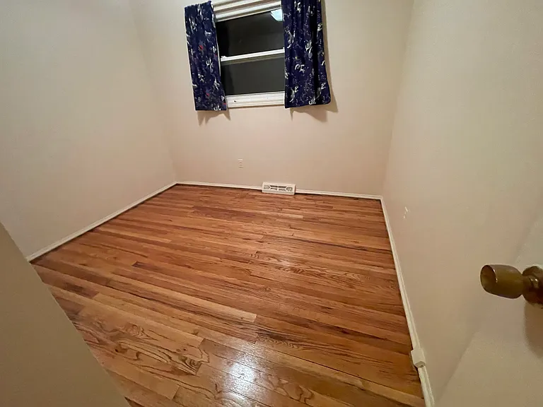 15510 Wakenden St — Photo 5