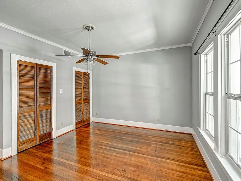 512 W Pierce St — Photo 10