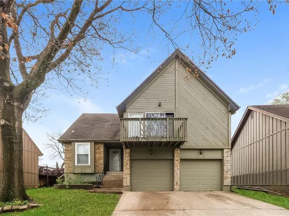 14124 Saint Andrews Dr, Grandview, MO 64030