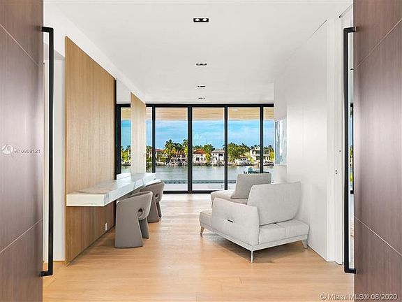4th image of 135 Palm Ave #135