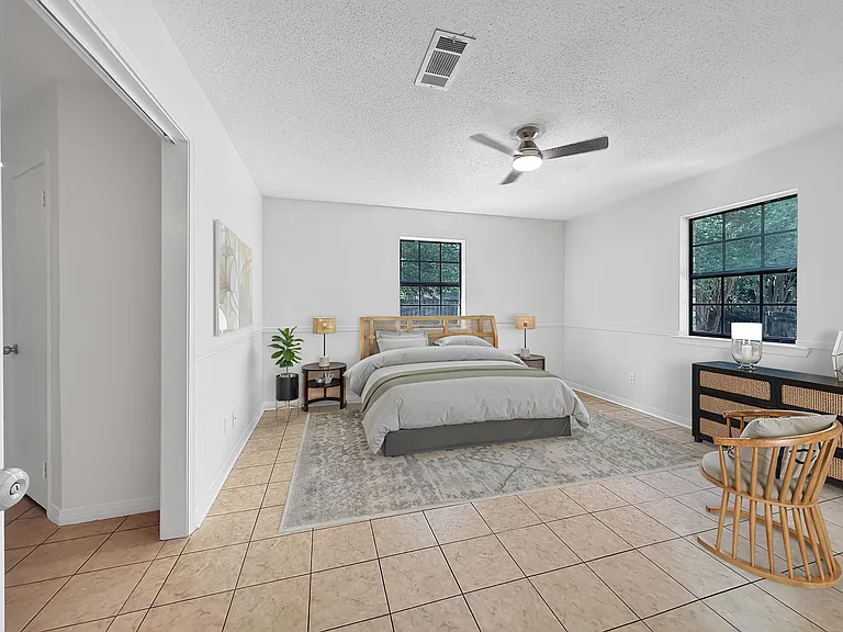 726 W Lakeshore Dr — Photo 13