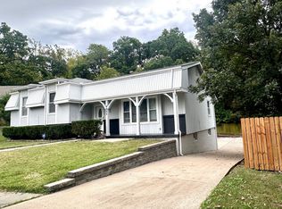 4945 NW Revere Dr, Kansas City, MO 64151