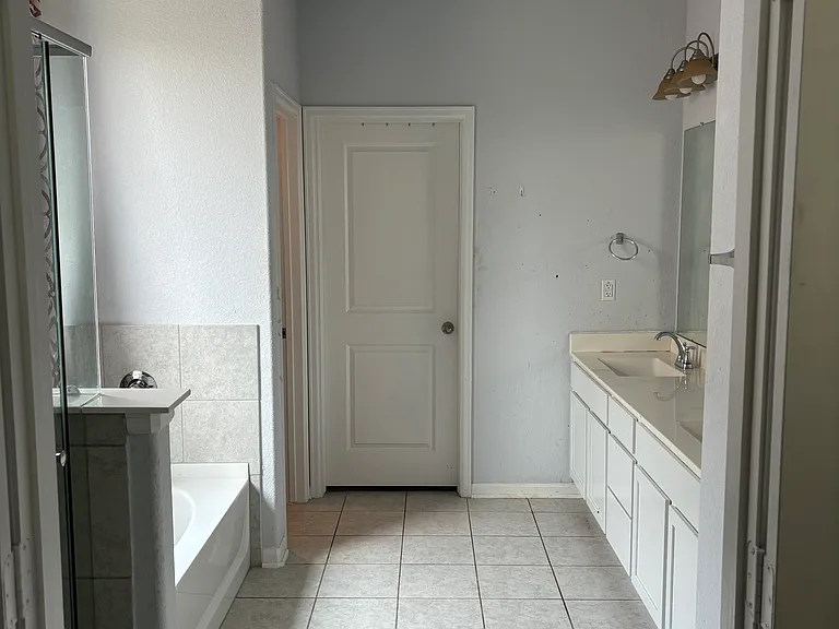 5829 Bianca Dr — Photo 11