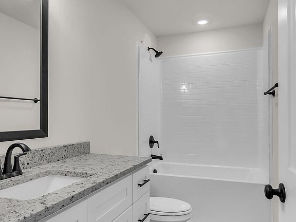 4th image of 3031 Joseph Dr