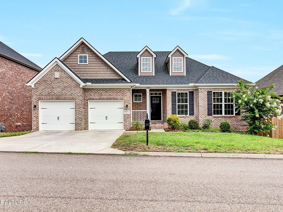 1st image of 8614 Oxford Dr