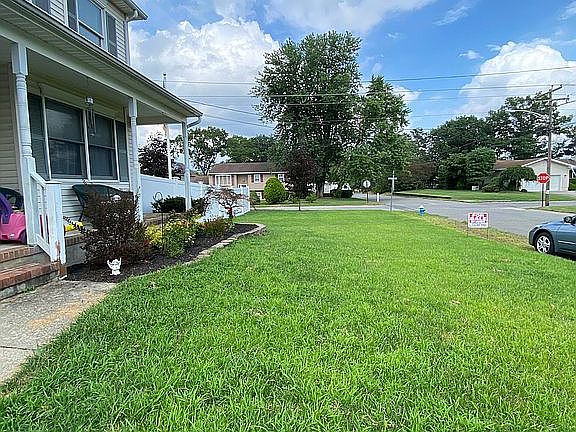 2nd image of 1741 7th Ave