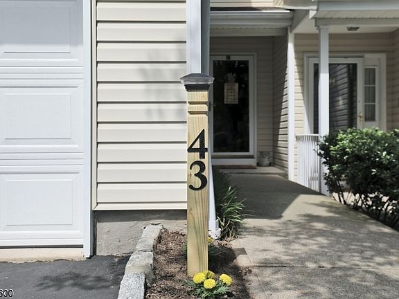 5th image of 43 Mountainside Dr