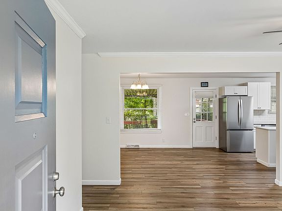 4th image of 3005 Sheddan Dr