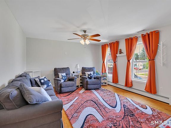 3rd image of 72 Durant Terrace
